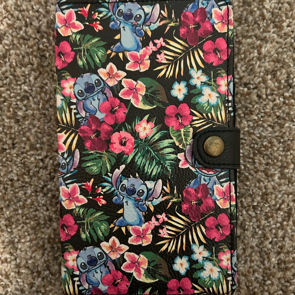 Hot Topic Stitch Bifold Wallet
